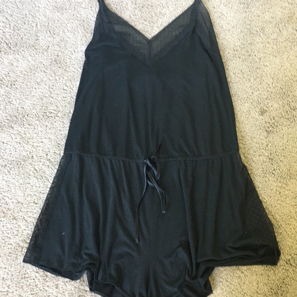 VS romper